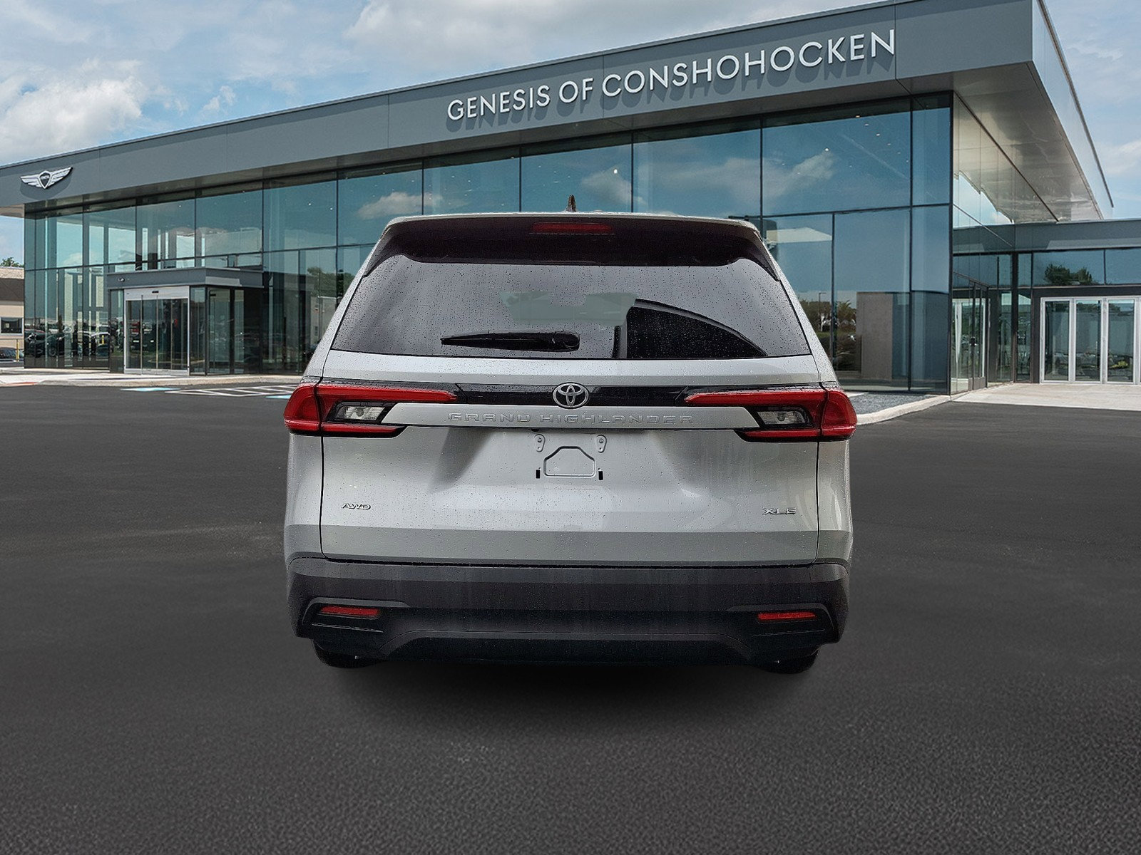 Used 2024 Toyota Grand Highlander XLE image 5