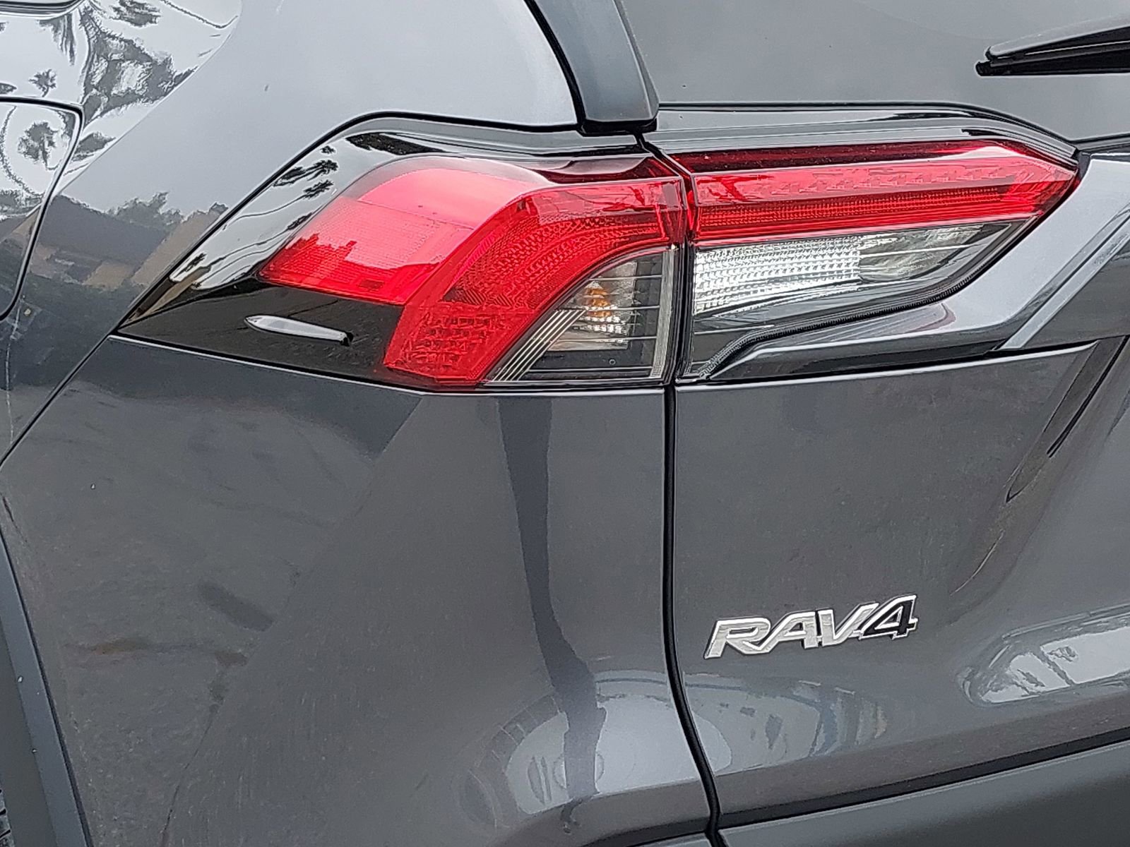 Used 2022 Toyota RAV4 XLE Premium FWD image 34