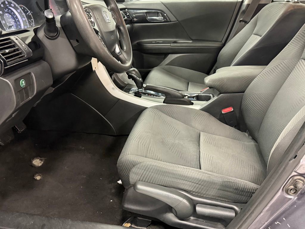 Used 2017 Honda Accord LX image 9