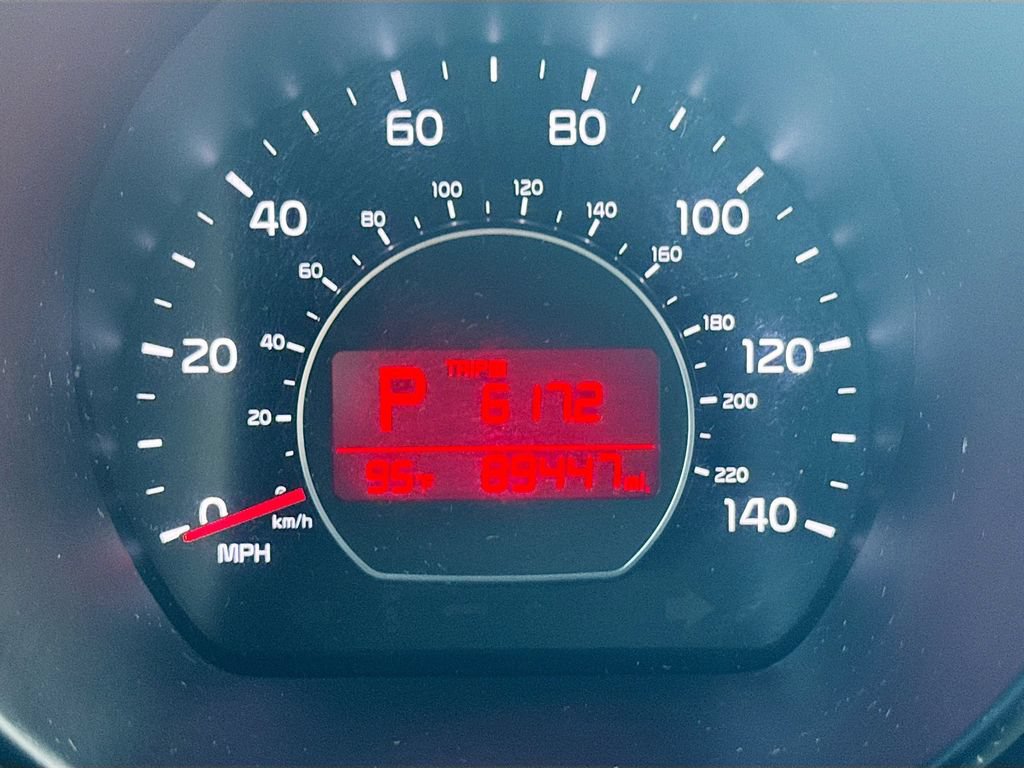 Used 2017 Kia Soul + FWD image 12