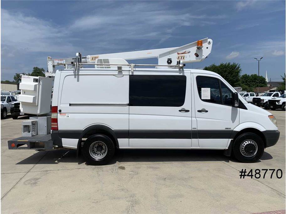 Used 2013 Mercedes-Benz Sprinter 3500 image 7