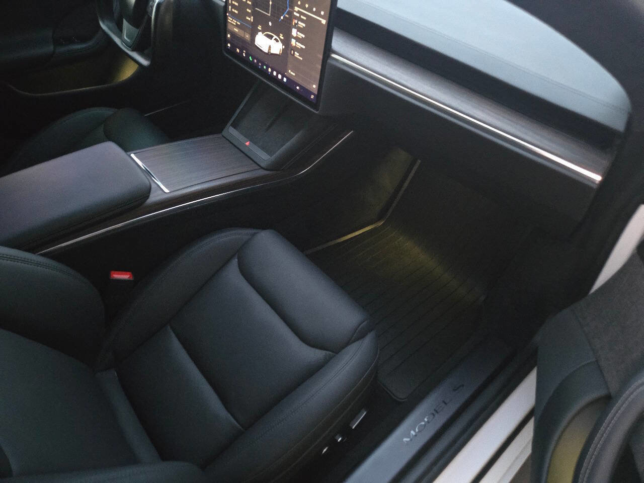 Used 2022 Tesla Model S AWD/4WD image 26