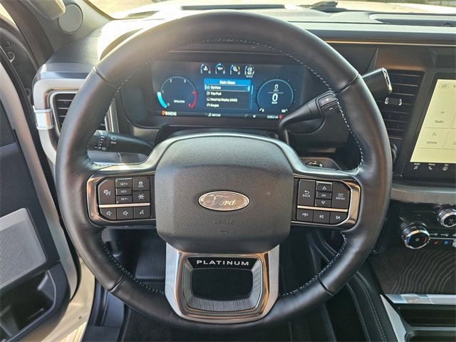 Used 2025 Ford F450 Platinum w/ FX4 Off-Road Package image 16