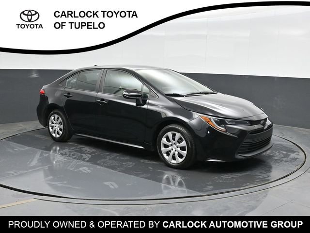 Used 2024 Toyota Corolla LE FWD image 5
