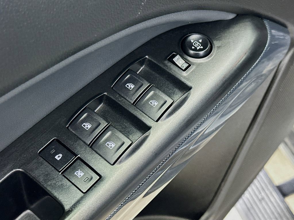 Used 2018 Chevrolet Colorado Z71 image 20