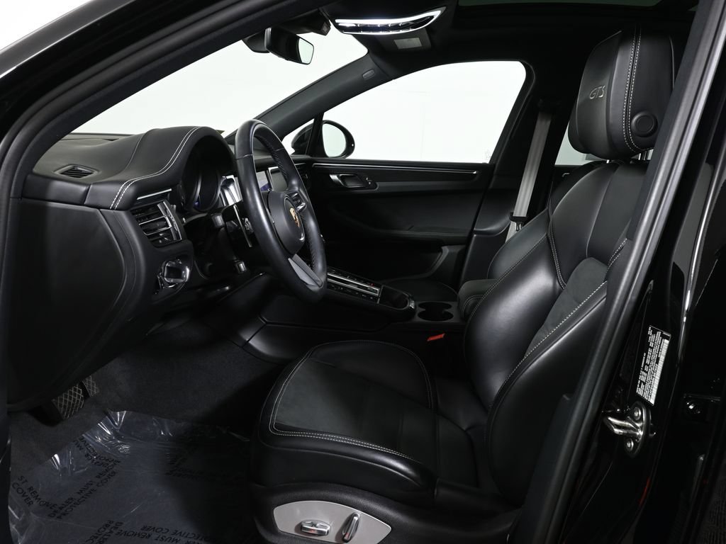 Used 2024 Porsche Macan GTS AWD/4WD image 5