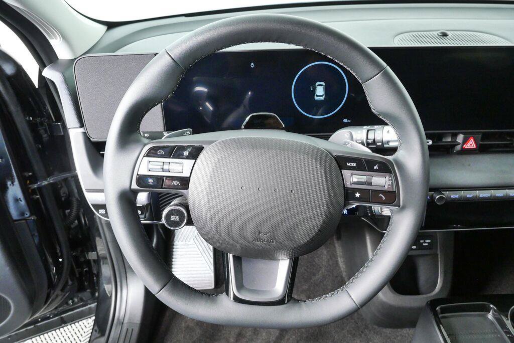 New 2026 Hyundai Ioniq 5 SE RWD image 33