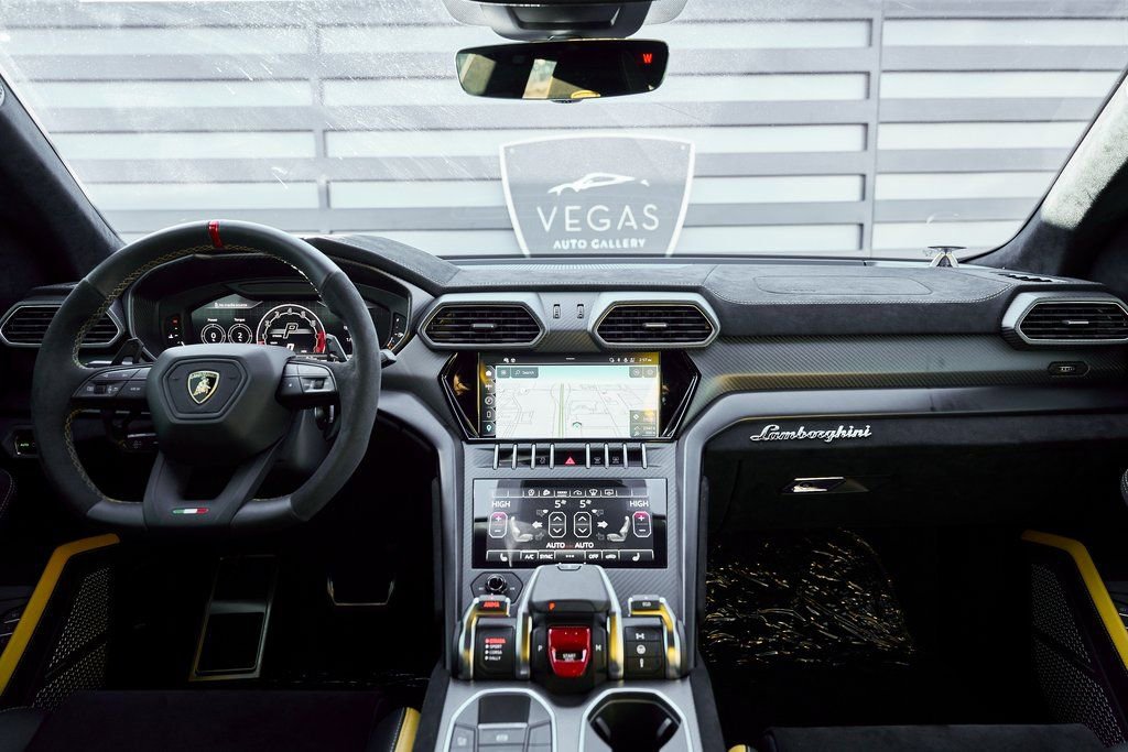 Used 2024 Lamborghini Urus Performante image 49