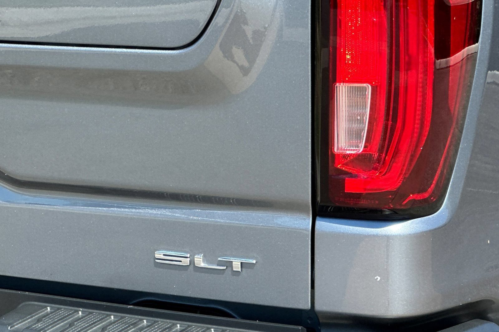 Certified 2020 GMC Sierra 1500 SLT w/ SLT Premium Package AWD/4WD image 27