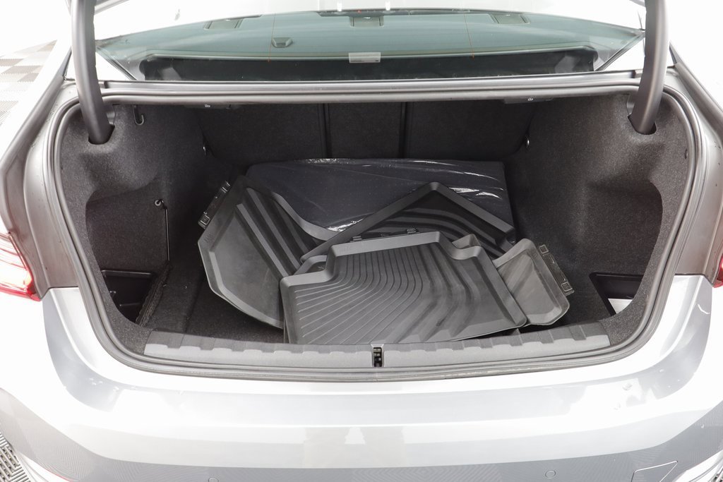 Certified 2025 BMW 330i xDrive Sedan w/ M Sport Package image 17