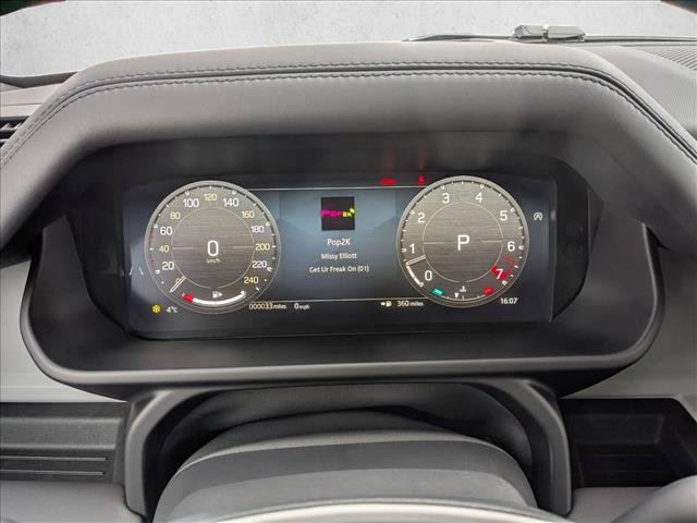 Used 2026 Land Rover Defender 130 X-Dynamic SE AWD/4WD image 11