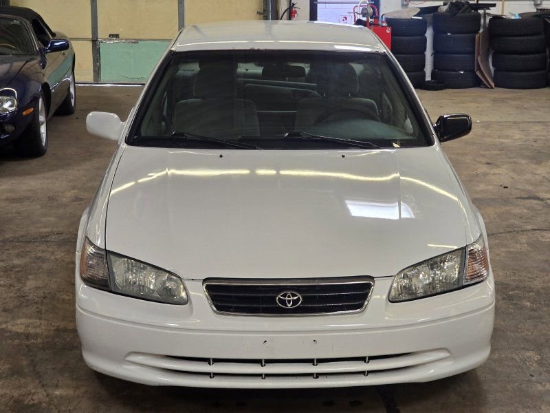 Used 2001 Toyota Camry LE FWD image 12