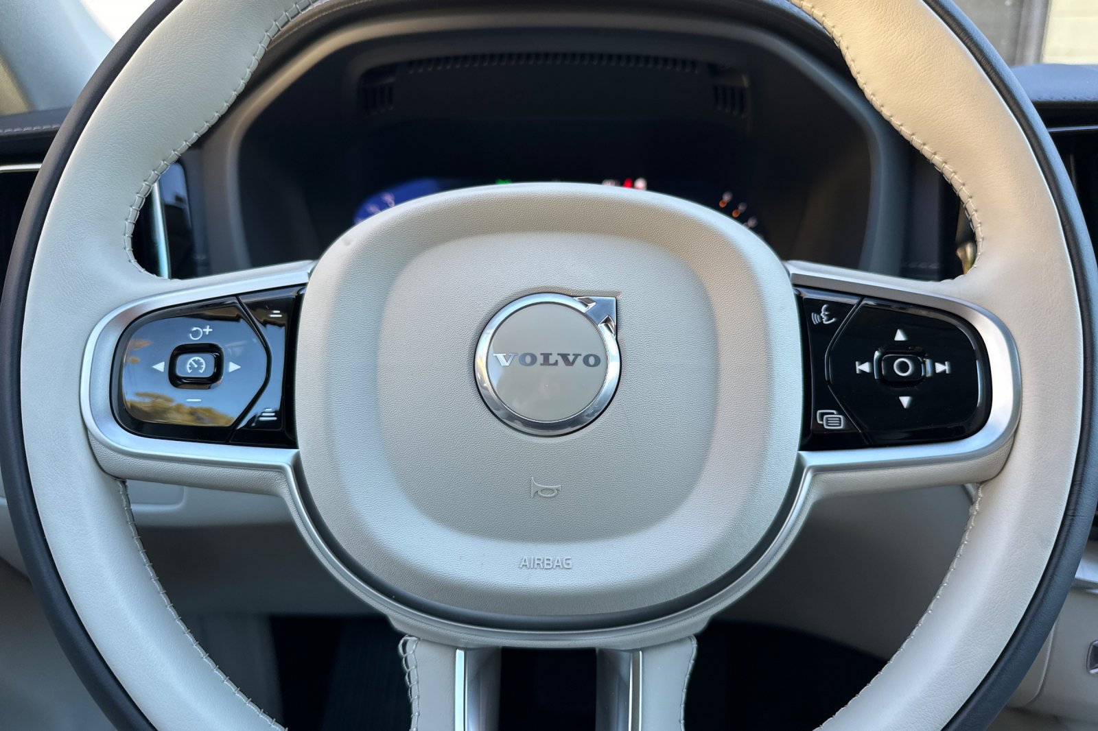 New 2026 Volvo XC60 B5 Ultra w/ Climate Package AWD/4WD image 20