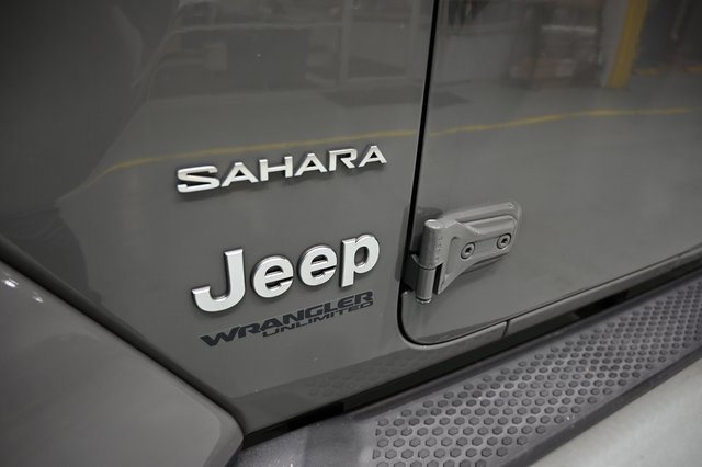 Used 2018 Jeep Wrangler Unlimited Sahara image 26