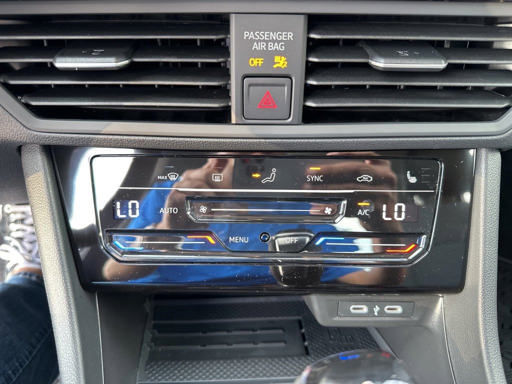 New 2025 Volkswagen Jetta SE image 18