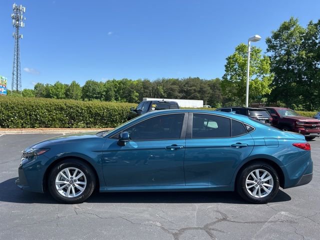 Used 2025 Toyota Camry LE FWD image 10