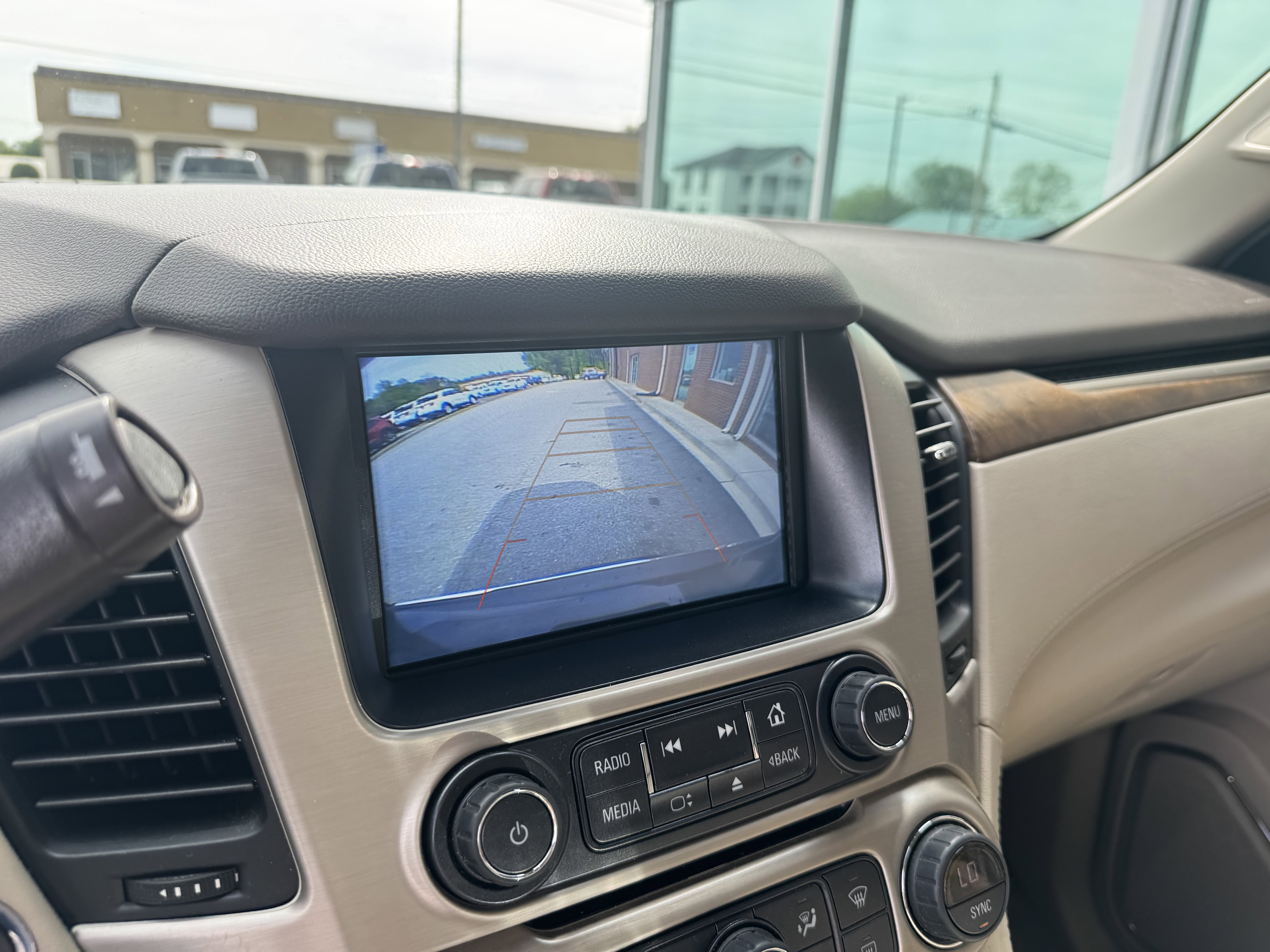 Used 2020 GMC Yukon Denali w/ Open Road Package RWD image 21