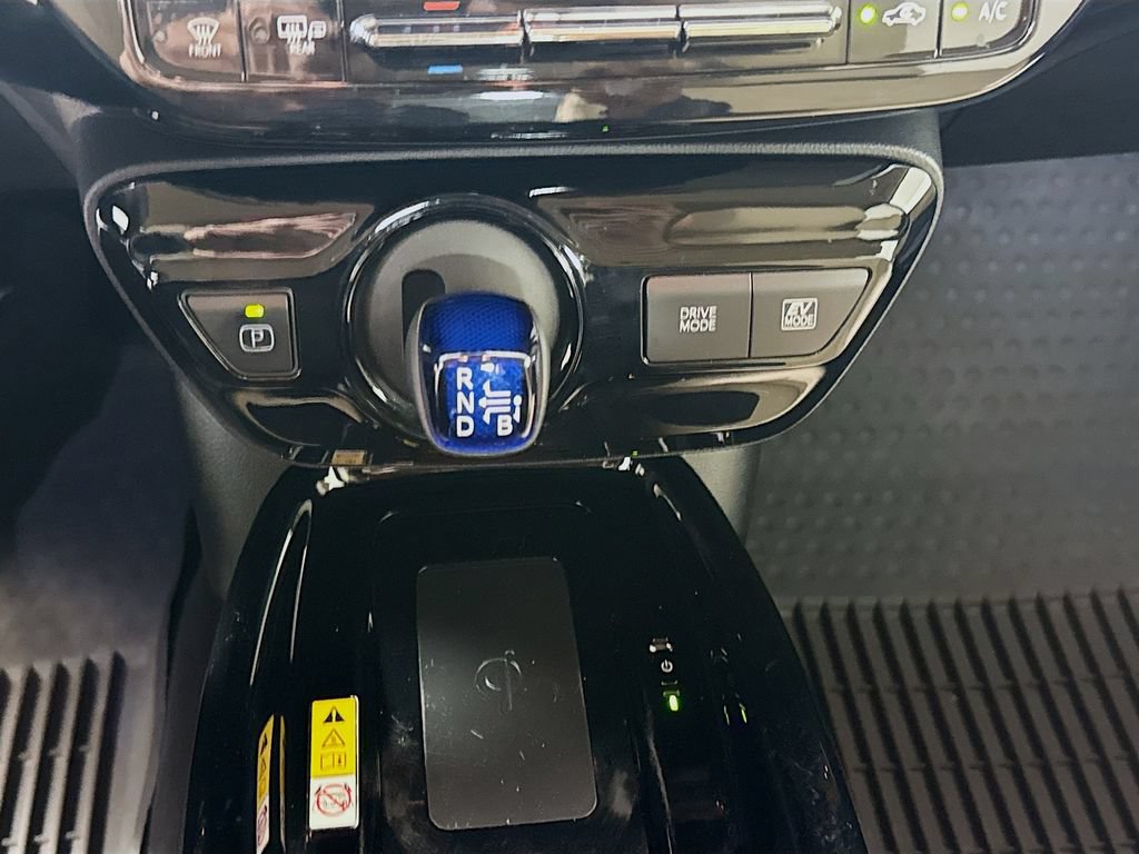 Certified 2022 Toyota Prius XLE FWD image 17