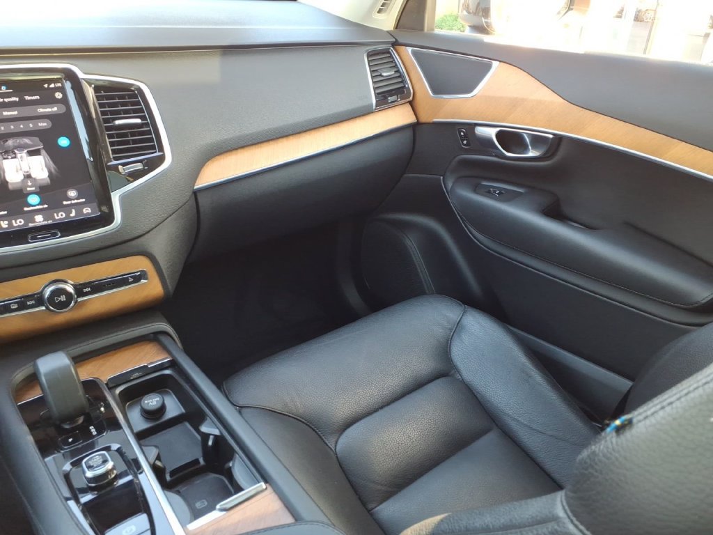 Certified 2023 Volvo XC90 B6 Plus w/ Protection Package AWD/4WD image 22