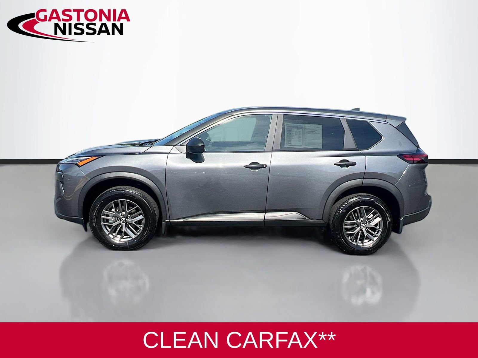 Used 2025 Nissan Rogue S FWD image 5