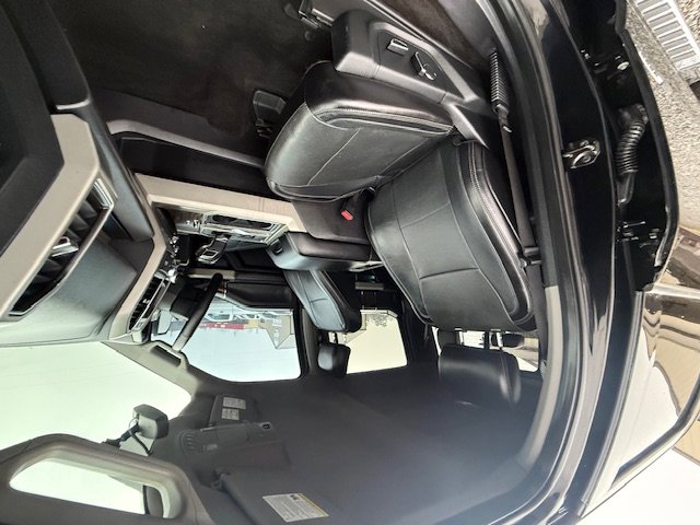 Used 2017 Ford F150 Lariat AWD/4WD image 12