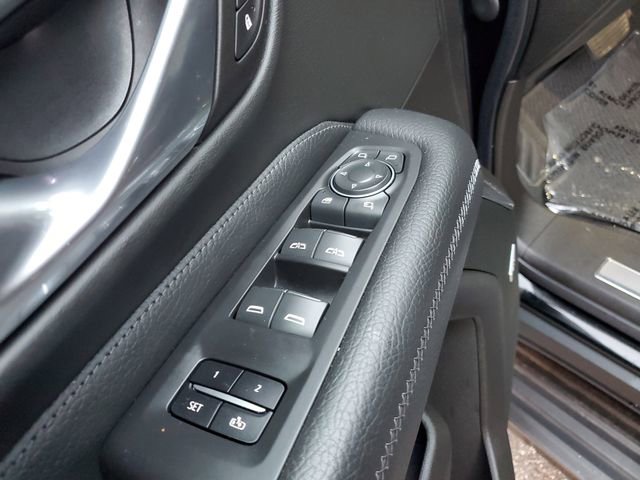 Used 2021 GMC Yukon XL Denali image 17