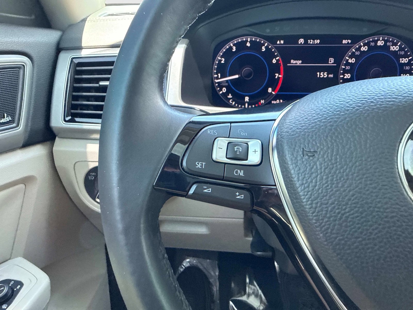 Used 2018 Volkswagen Atlas SEL Premium AWD/4WD image 29