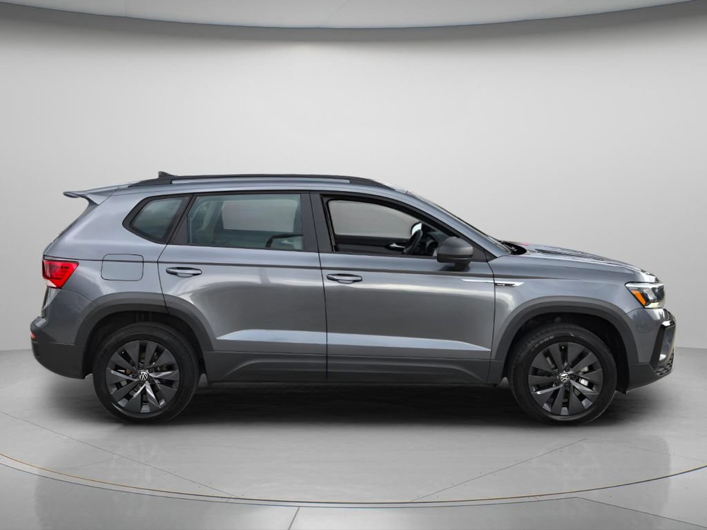Certified 2024 Volkswagen Taos S FWD image 7