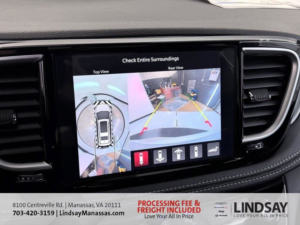 New 2026 Chrysler Pacifica Limited w/ S Appearance Package AWD/4WD image 23
