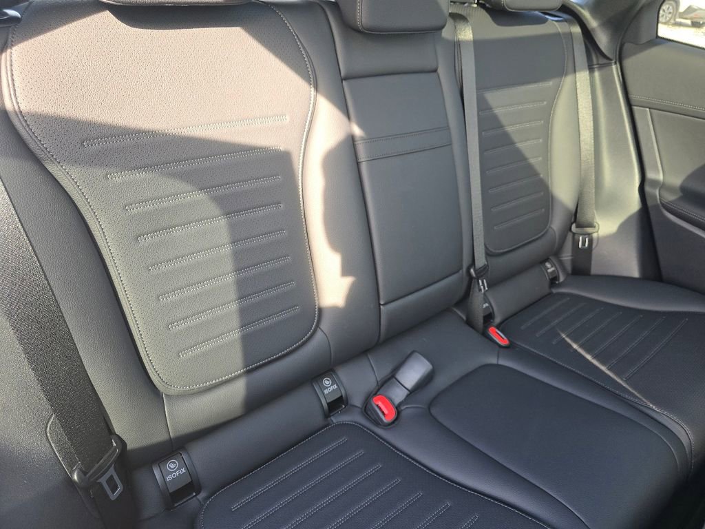 Used 2026 Mercedes-Benz GLC 300 4MATIC image 21