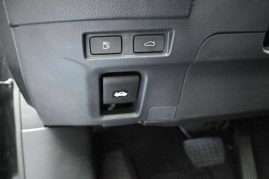Used 2025 Lexus ES 300h w/ Premium Package FWD image 13