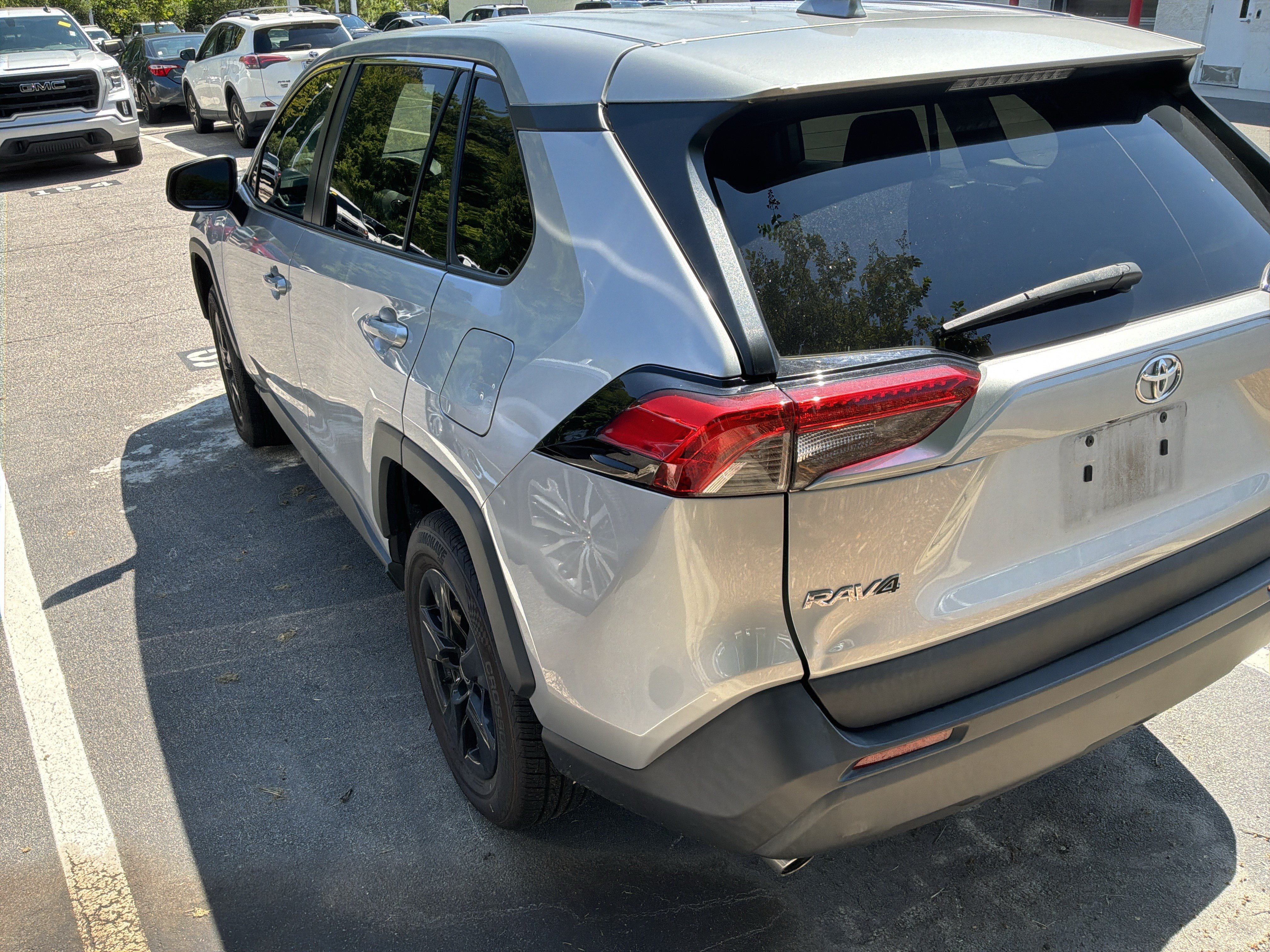 Used 2023 Toyota RAV4 LE FWD image 6