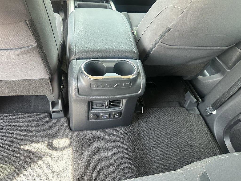 Used 2023 Nissan Titan SV w/ SV Convenience Package image 12