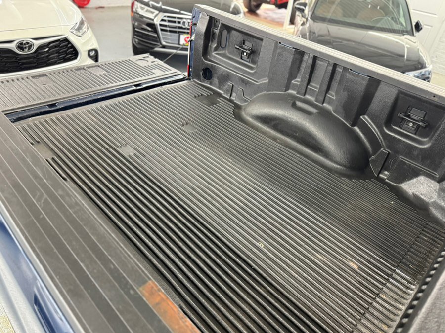 Used 2017 Ford F250 XLT w/ Snow Plow Prep Package image 16