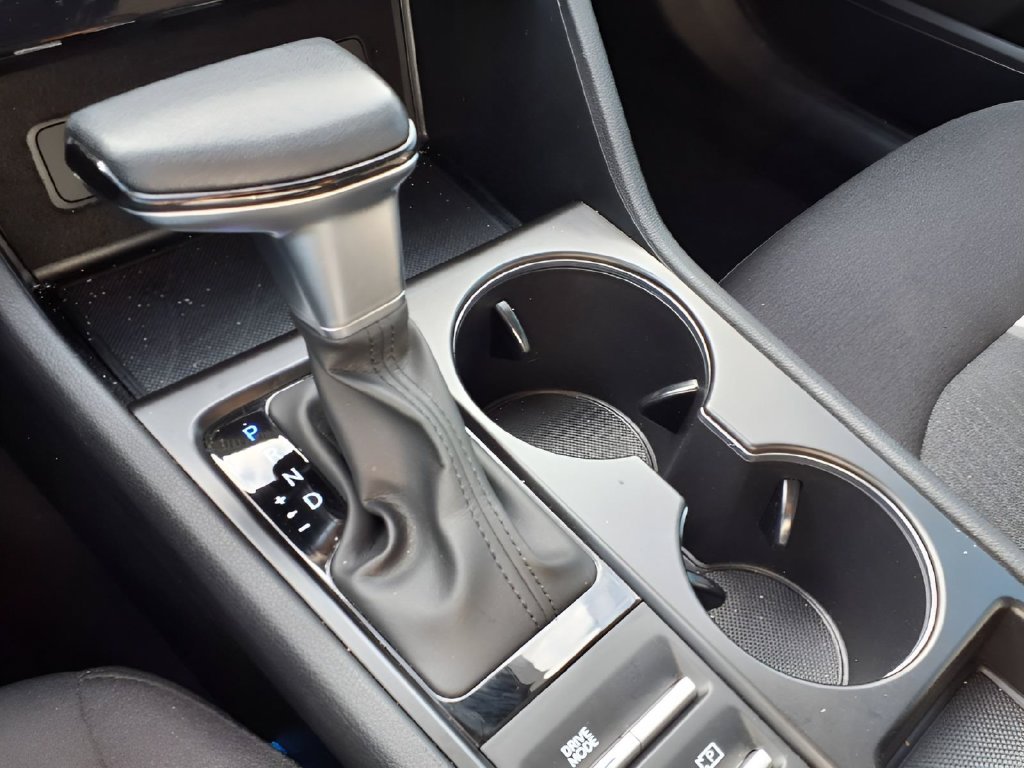 Used 2026 Hyundai Sonata SE FWD image 18