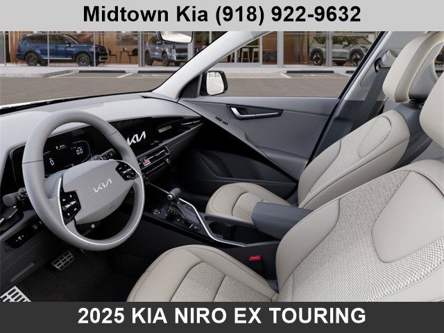 New 2025 Kia Niro EX Touring image 17