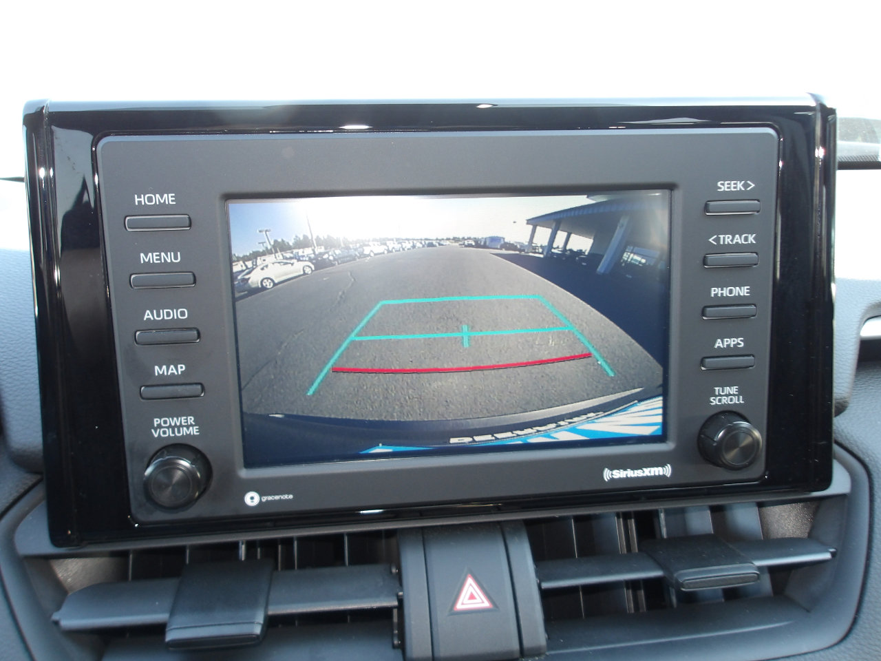 Used 2020 Toyota RAV4 LE image 19