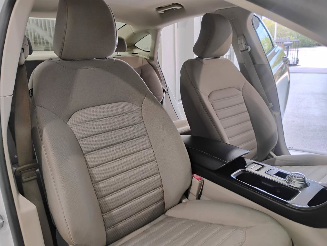 Used 2019 Ford Fusion SE image 55