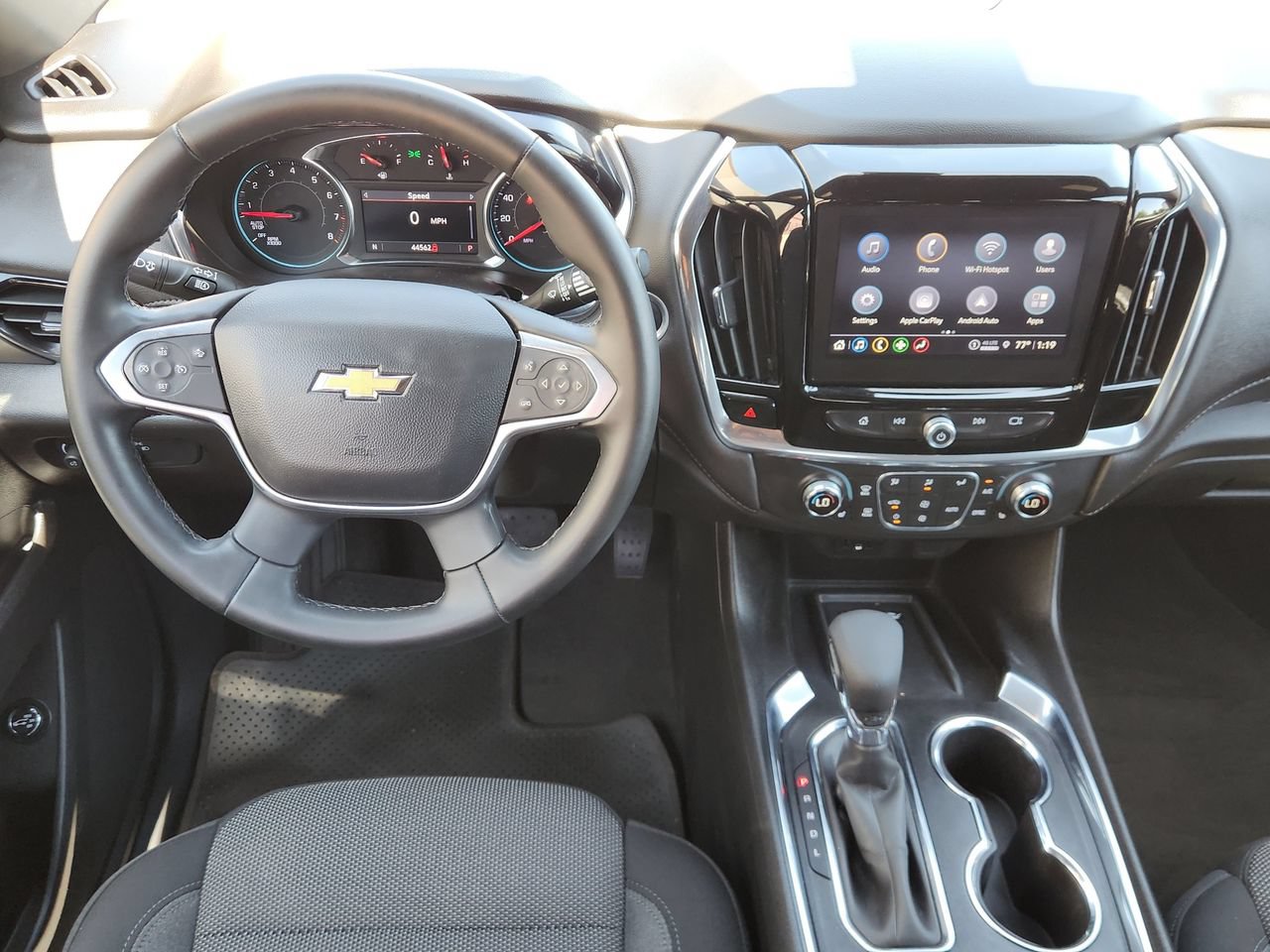 Used 2023 Chevrolet Traverse LT FWD image 25