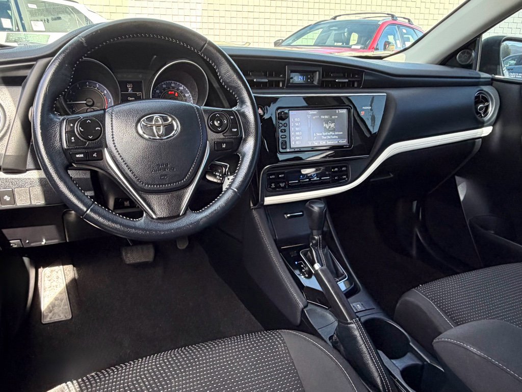 Used 2018 Toyota Corolla iM image 27
