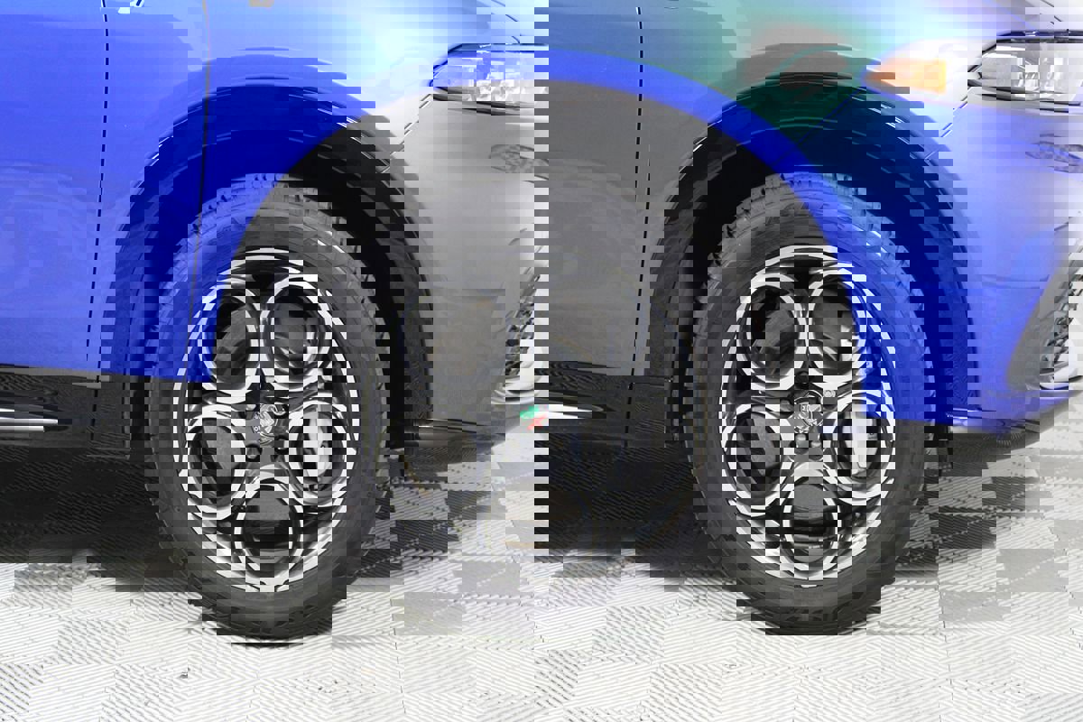 Used 2024 Alfa Romeo Tonale Ti AWD/4WD image 21