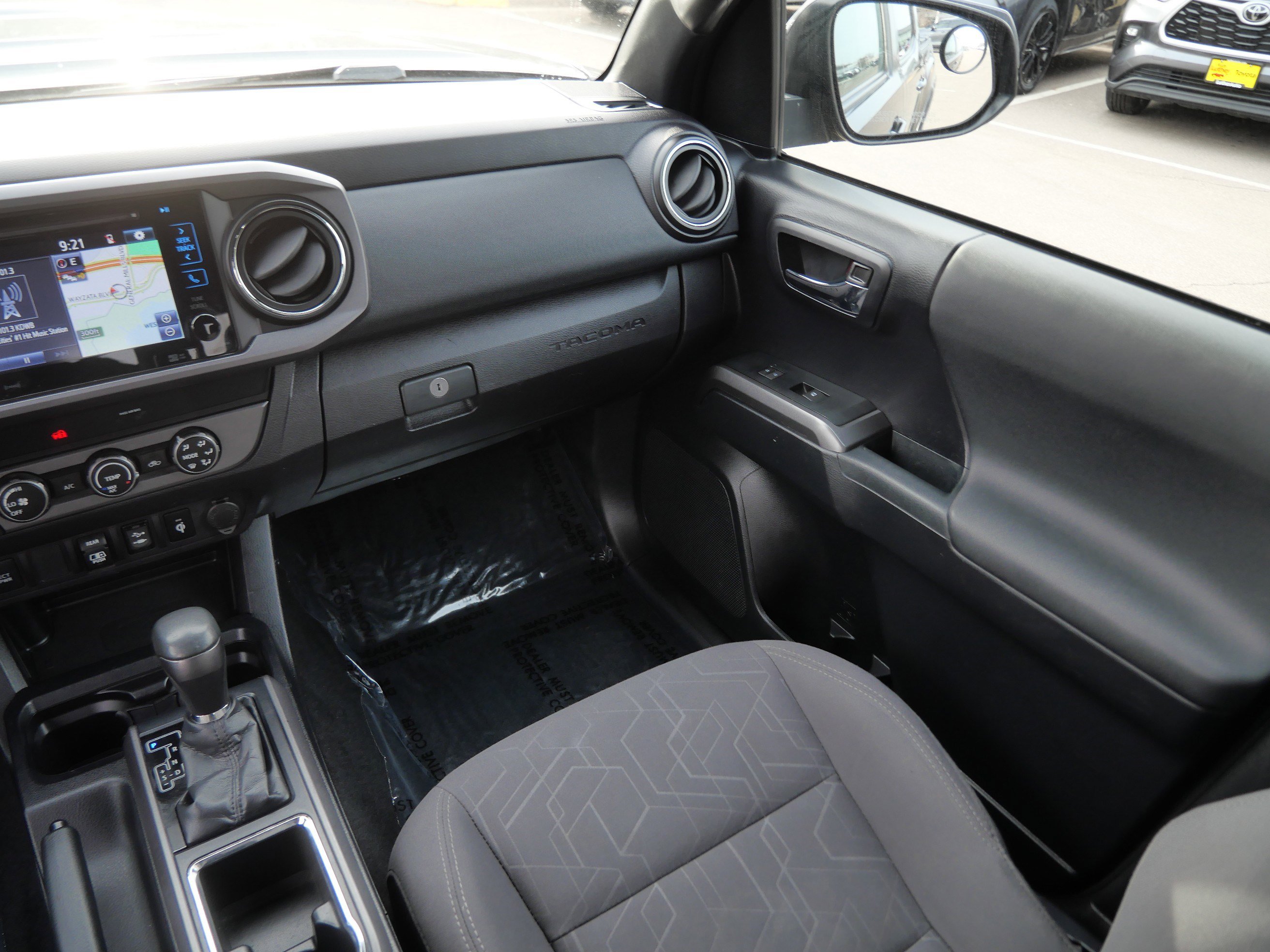 Certified 2019 Toyota Tacoma TRD Sport image 12
