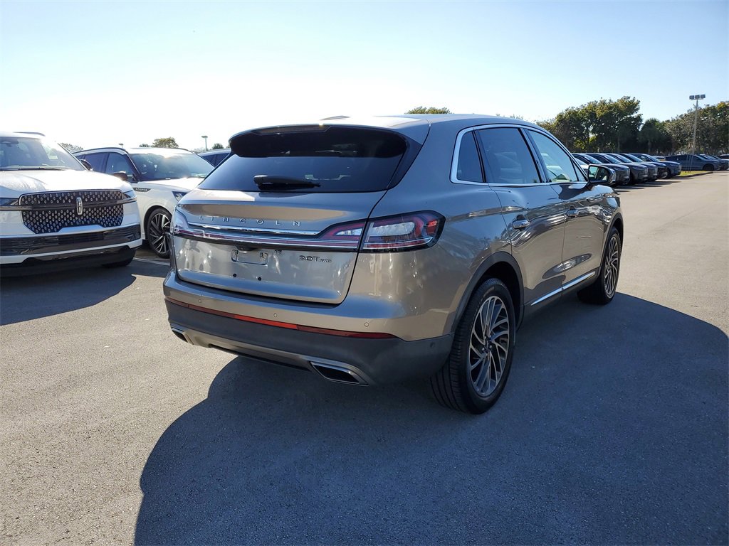 Used 2019 Lincoln Nautilus Reserve image 4