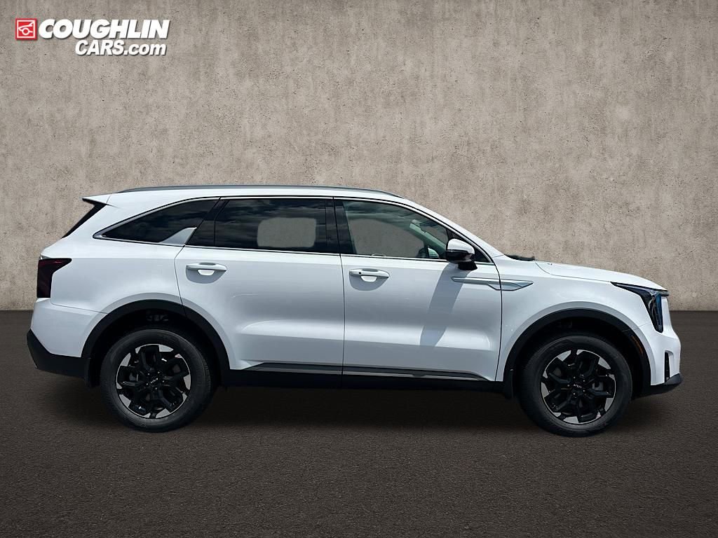 New 2025 Kia Sorento S image 10