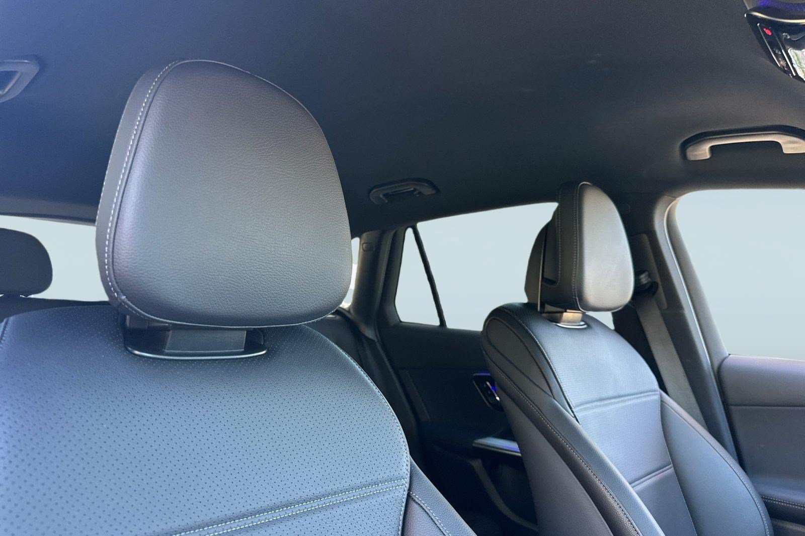 New 2025 Mercedes-Benz GLC 350e 4MATIC image 23