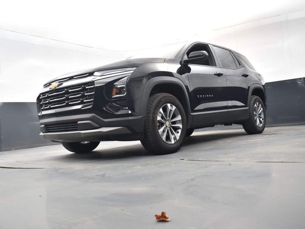 Used 2025 Chevrolet Equinox LT AWD/4WD image 24