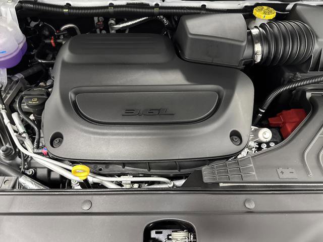 New 2026 Chrysler Pacifica Pinnacle w/ Trailer Tow Group image 42