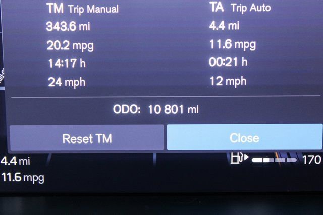 Used 2025 Volvo XC90 B5 Core image 23