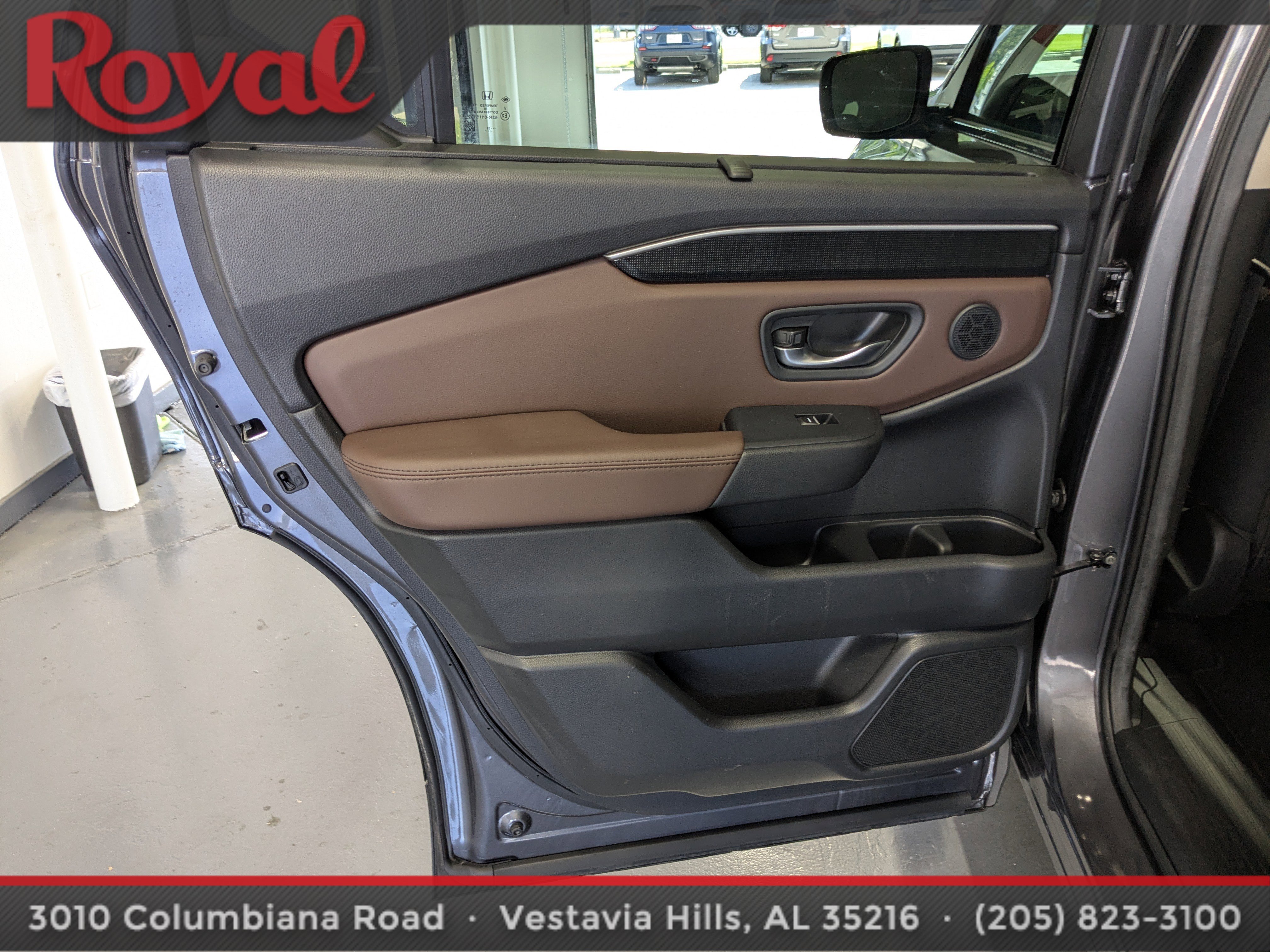 Used 2025 Honda Pilot Elite image 16