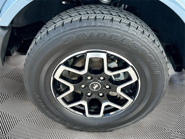 Used 2025 Ford Bronco Outer Banks image 30